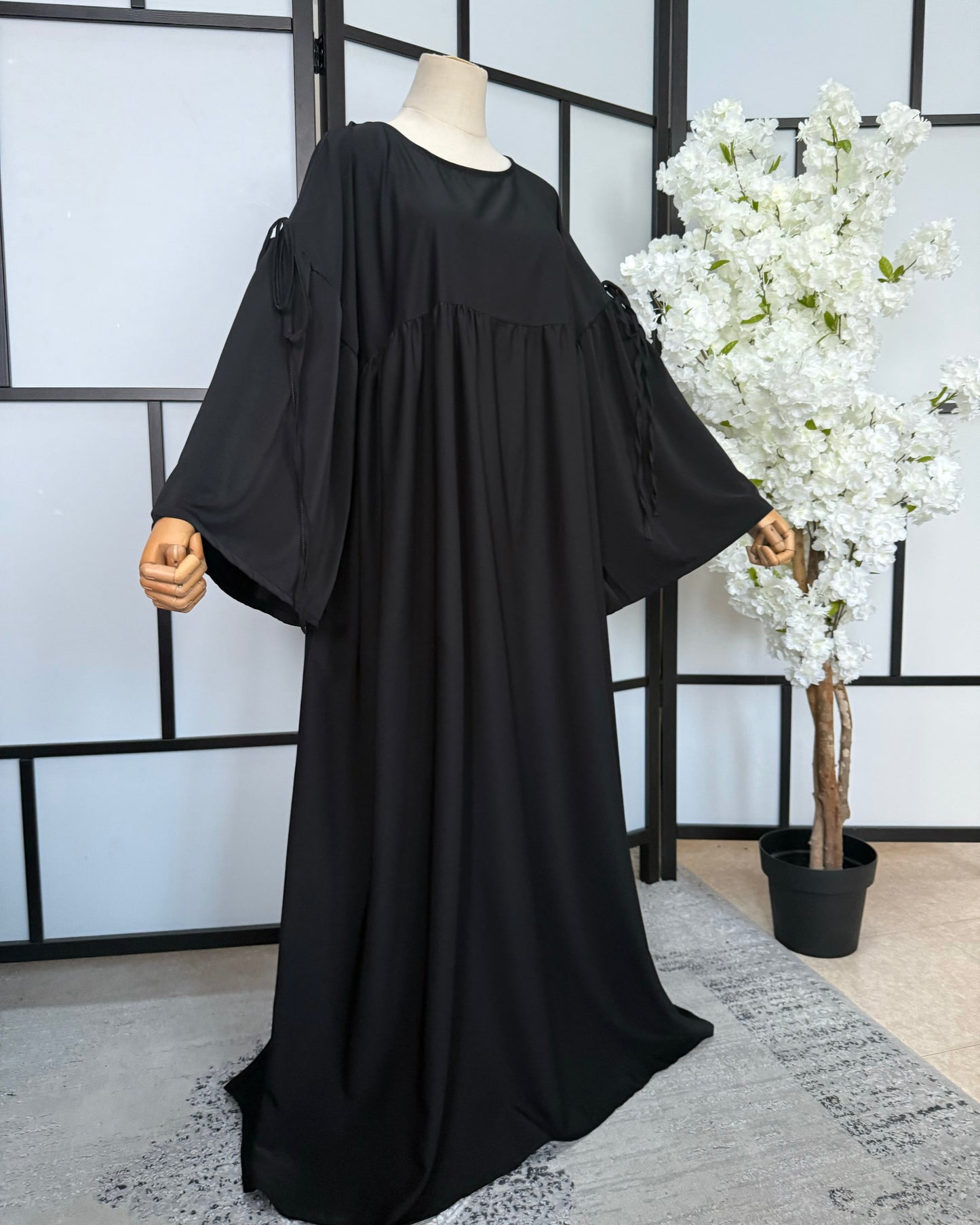 Abaya Tahira