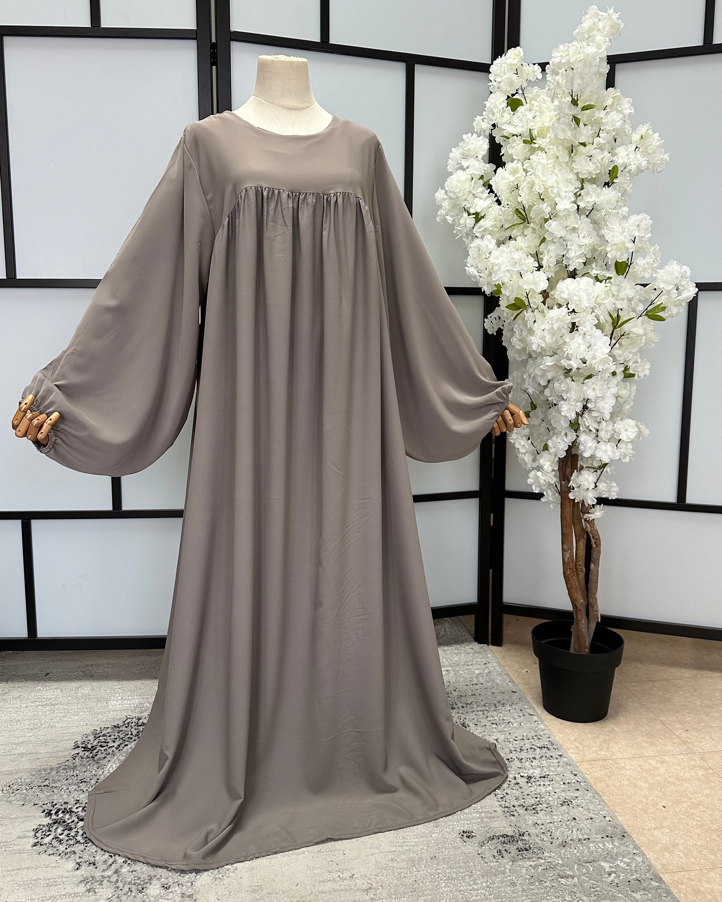 Abaya Emra