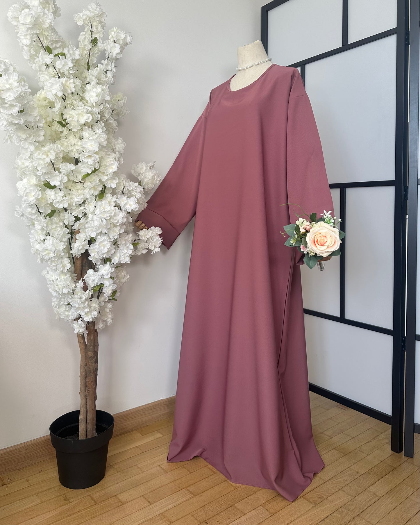 Abaya Inaya